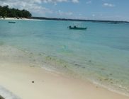 Villa Frangipane-Ile Maurice-plage sur la gauche